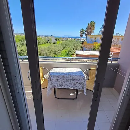 Luxury Apartment *